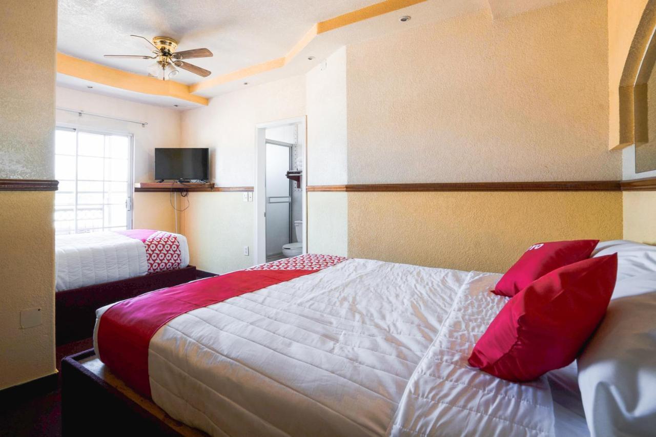 Oyo Hotel Cocobeach, Ensenada Buitenkant foto
