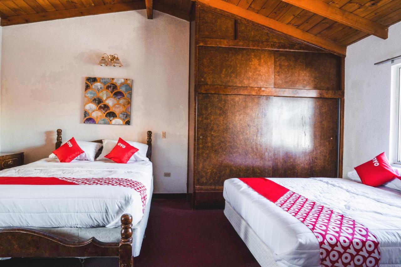 Oyo Hotel Cocobeach, Ensenada Buitenkant foto