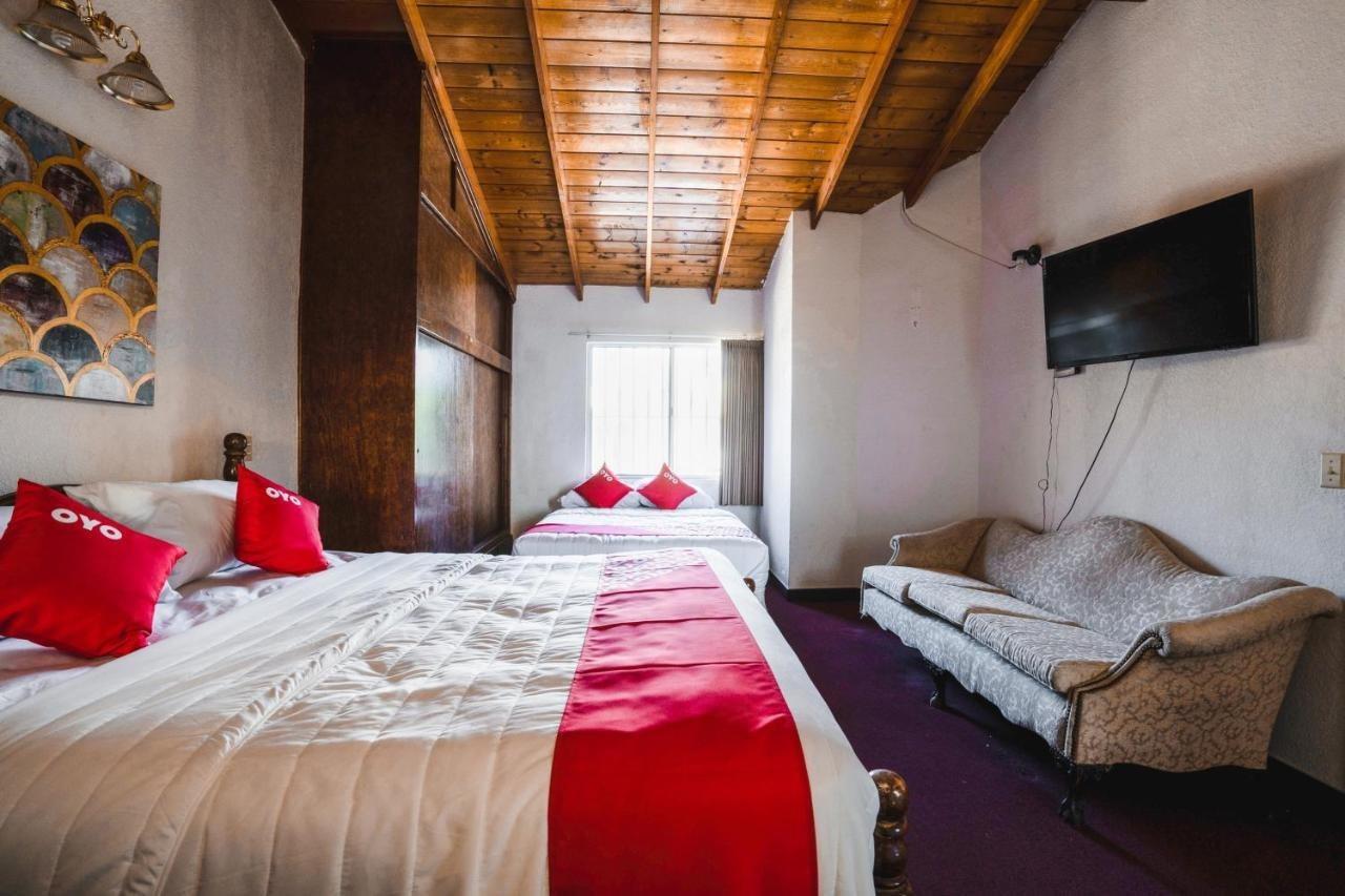Oyo Hotel Cocobeach, Ensenada Buitenkant foto